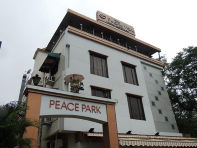 Hotel Peace Park Panvel Esterno foto