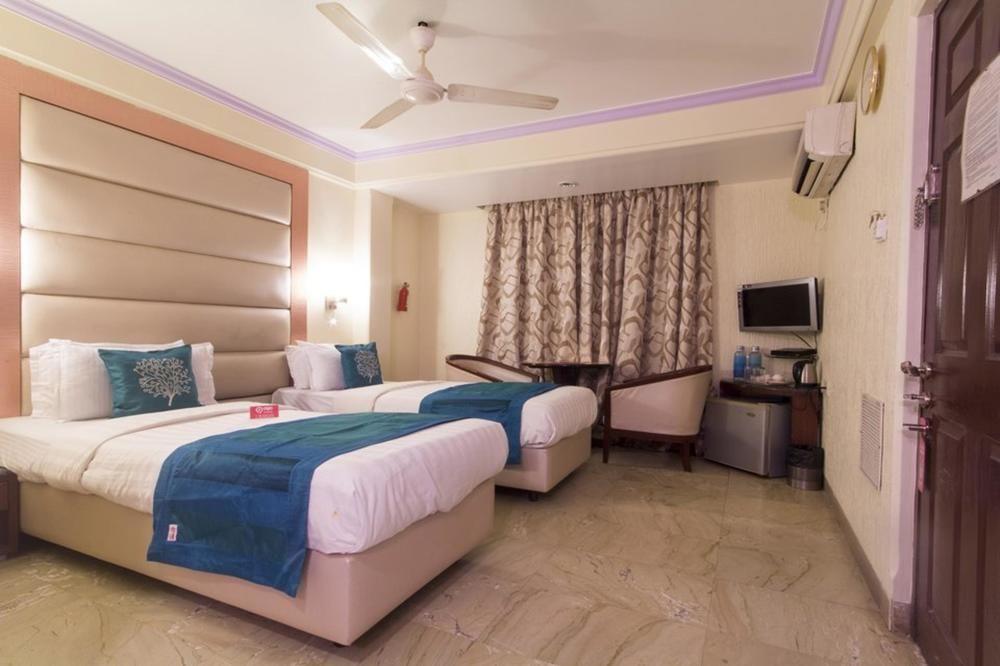 Hotel Peace Park Panvel Esterno foto